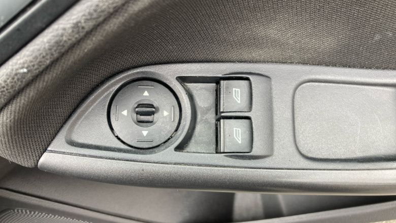 Ford Focus 1.0 EcoBoost 125 Zetec S 5dr Petrol Hatchback